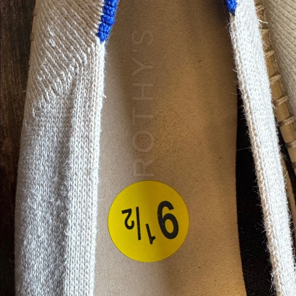 NWOB Rothy's The Espadrille Boardwalk flats in beige/ivory and black Size 9.5